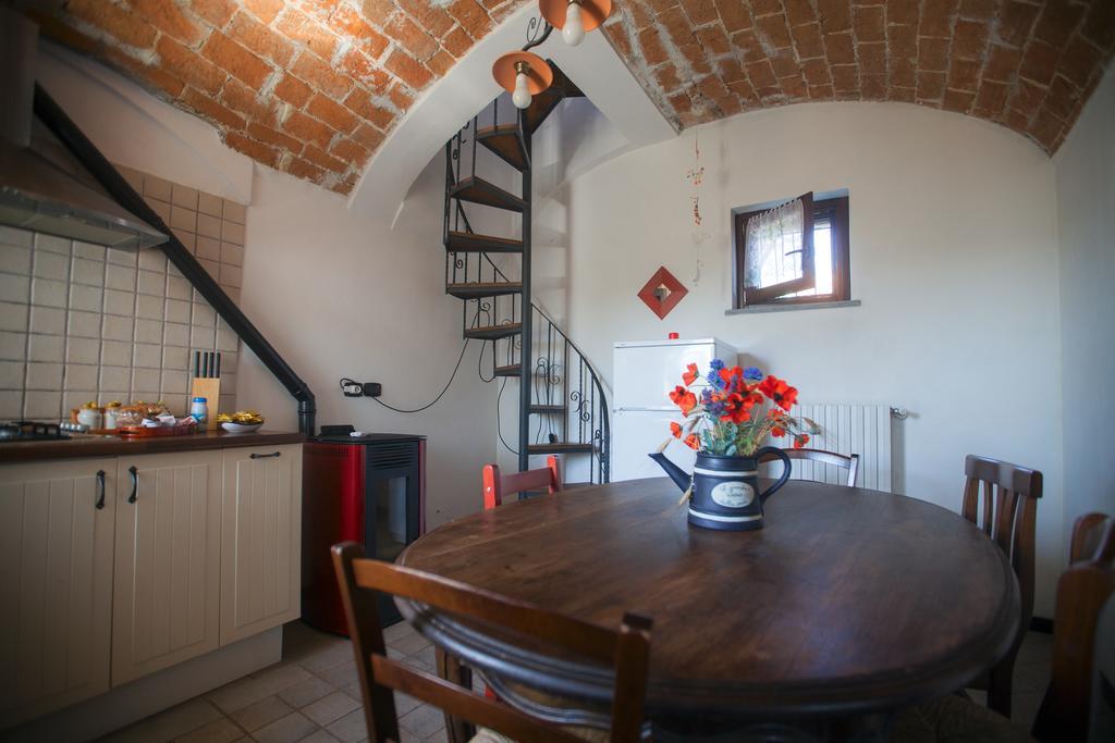 Brusasco Ca Borgo Vecchioアパートホテル 部屋 写真