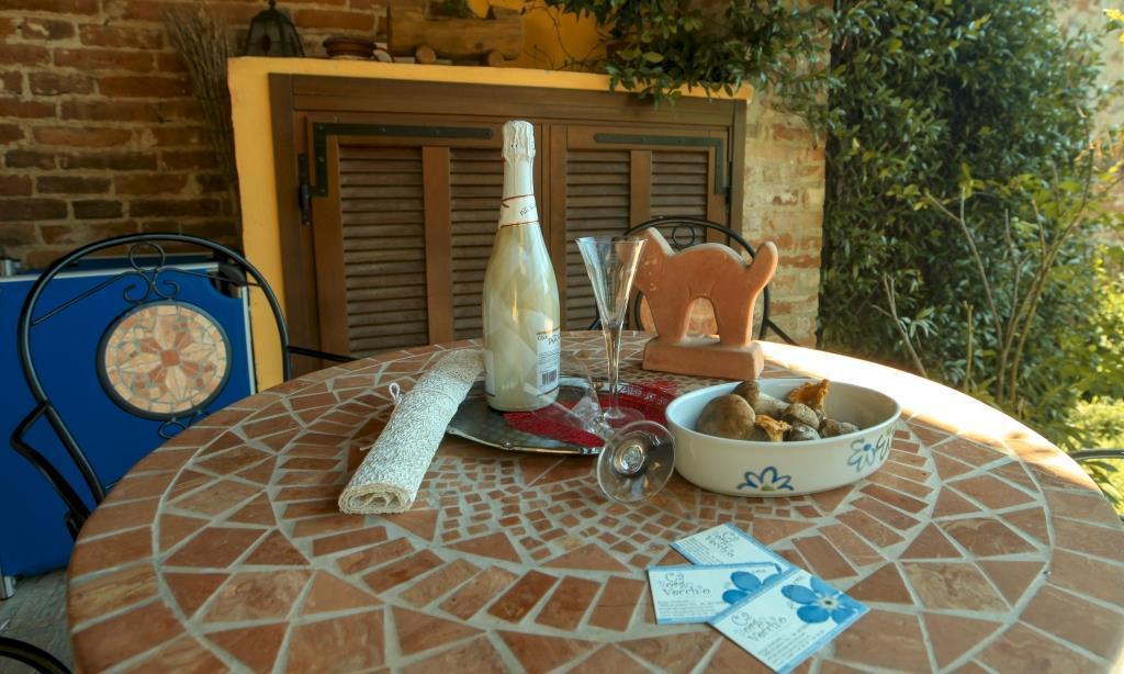 Brusasco Ca Borgo Vecchioアパートホテル エクステリア 写真